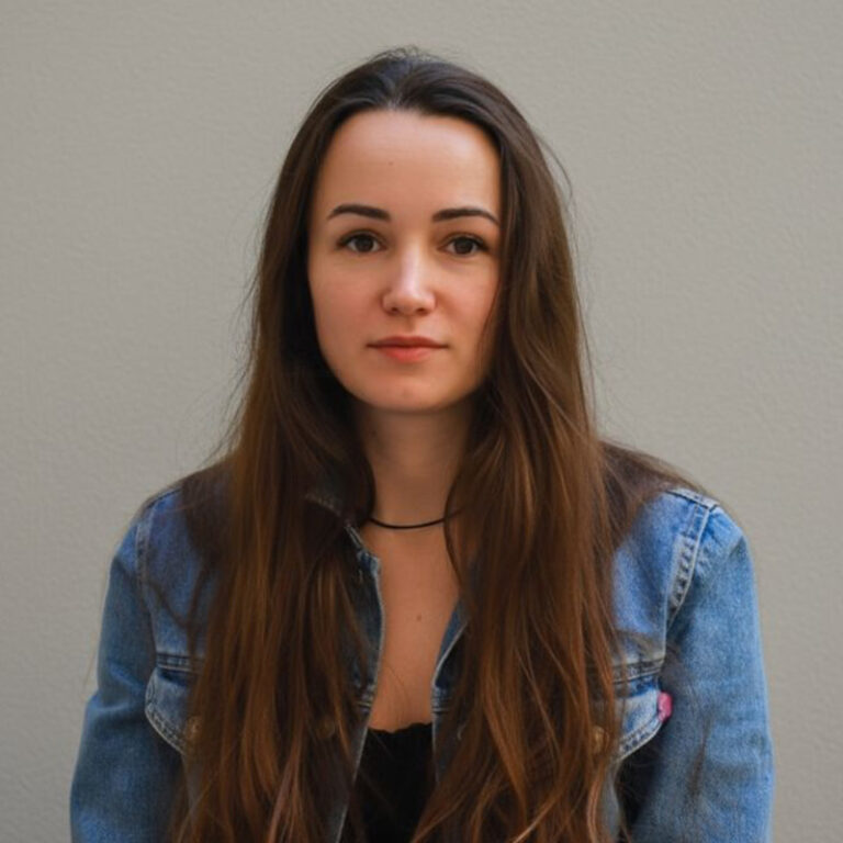 Home egaina 3 768x768 - Home